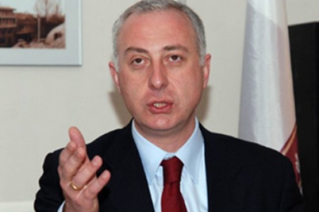 Путин поздравил Гунбу