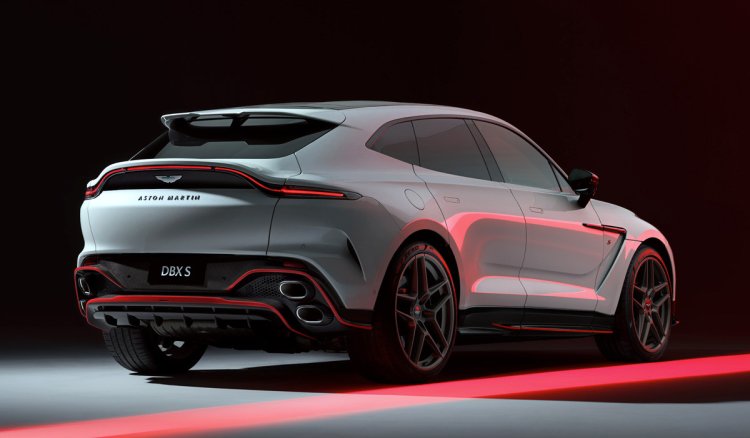 Aston Martin DBX S
